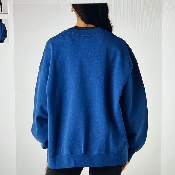 NEVER WORN WOMEN’S FRENCH BLUE JORDAN FLIGHT FLEECE CREWNECK SZ.SM PERFECT SHAPE - Picture 3 of 11